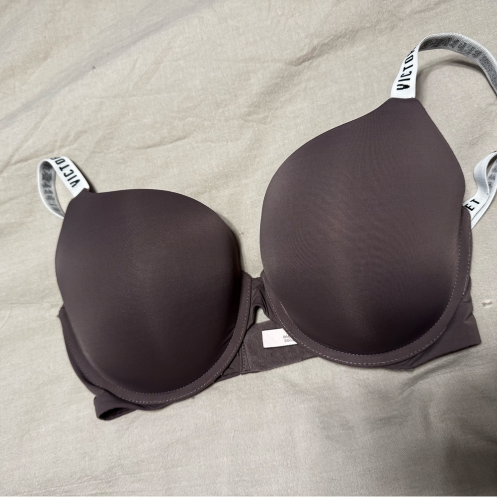 34DD VS t shirt push up never worn